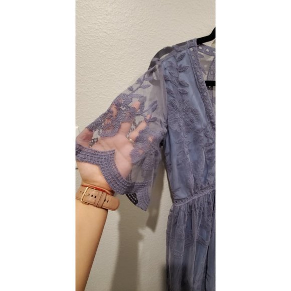 HONEY PUNCH Blue Lace Mesh Overlay Maxi Dress - Picture 5 of 9